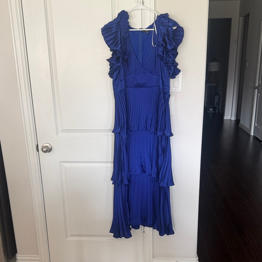 Lulus  Ruffled Tiered Midi Dress in Royal Blue